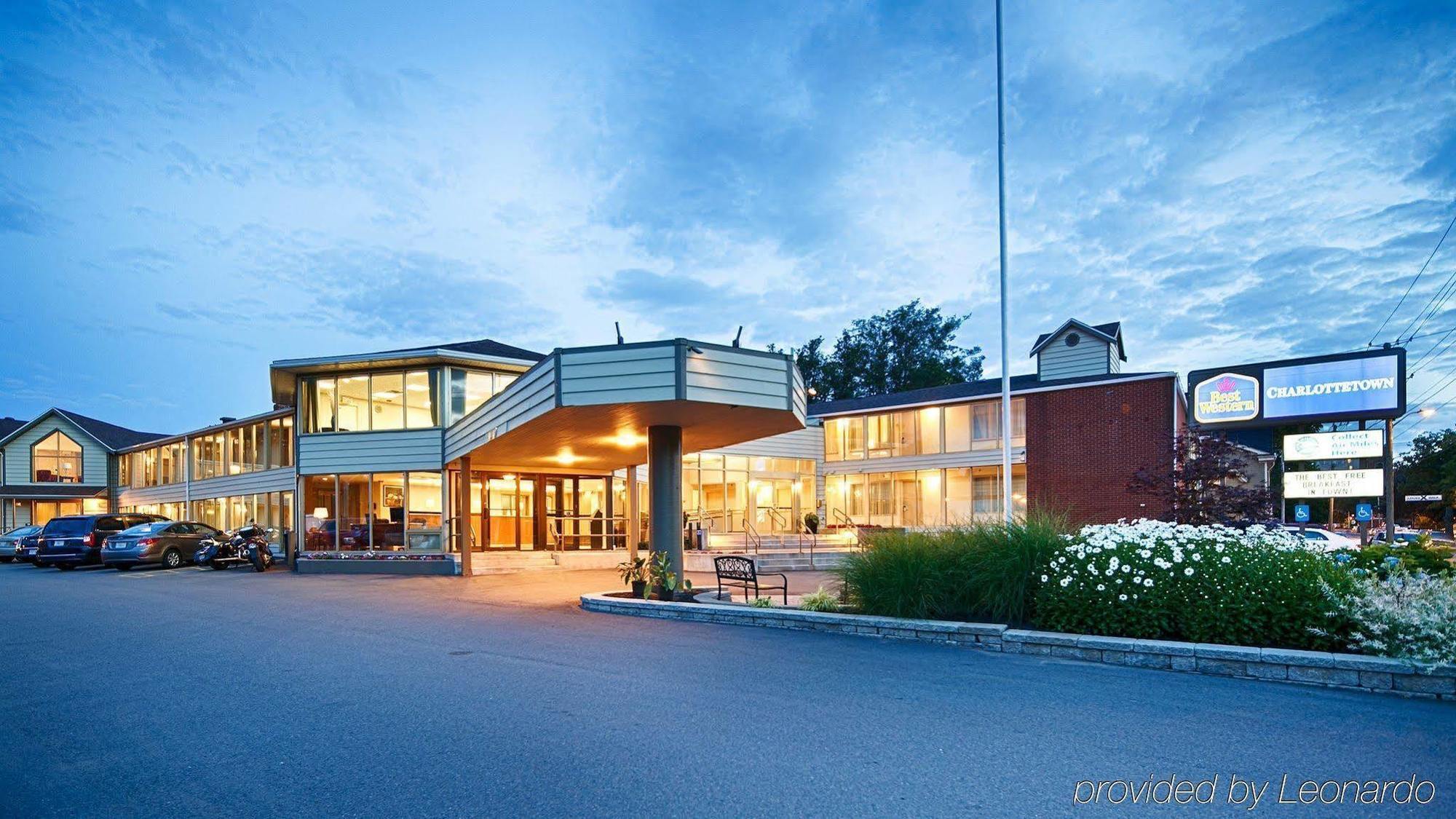 Charlottetown Inn & Conference Centre ภายนอก รูปภาพ