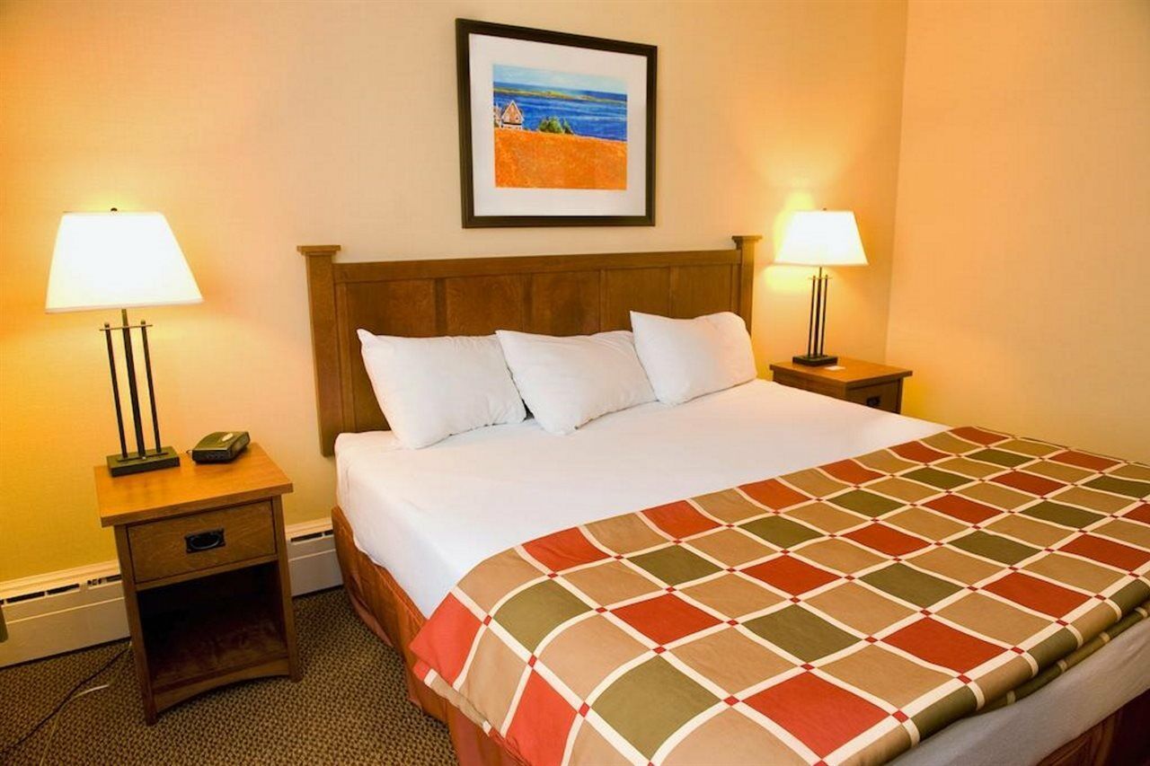 Charlottetown Inn & Conference Centre ภายนอก รูปภาพ